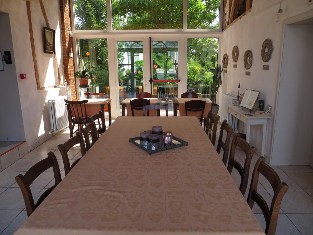 Bed and Breakfast De Aventurijn Riemst Exterior foto